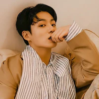 Jungkook ( cậu)