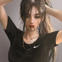 samari Lyly - cô