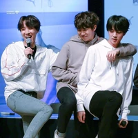 Ba chàng trai của biển cả