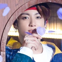 Jeon Jungkook - thư ký Jeon ( em )