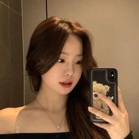 Trần Nguyễn Tuyết Vy_em na9