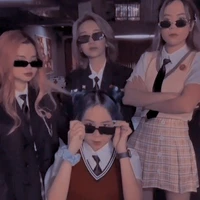 Hội Chị Em - Những người cần