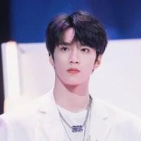 Lưu Diệu Văn (anh)