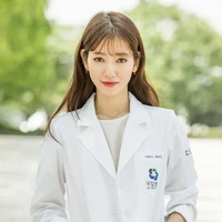 Hoàng Phương Mai