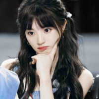Điền Hi Vi(Chị tư)