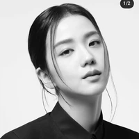 Kim Jisoo [chị]