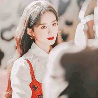 Triệu Lệ Dĩnh(mẹ 2 cậu)