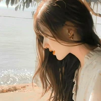 Tuyết Như - bạn thân nữ9