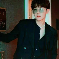 Jung Hoseok_bn Anh