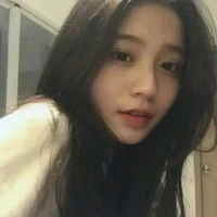 Trình Nhã Trân_ thư kí của anh