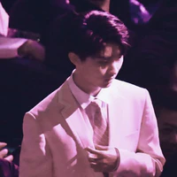MJQ lúc chưa xuyên không