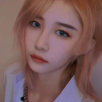 Trần Kha(cô)