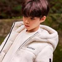 hạ kiệt lúc nhỏ