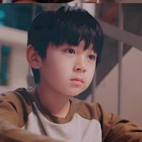 Lăng Tiêu_lúc nhỏ