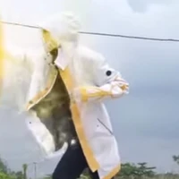 707