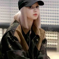Lalisa(cô)