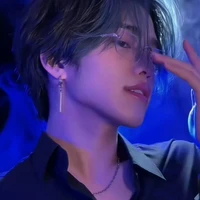 lục Bảo Bình /AQUARIUS