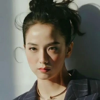 Kim Jisoo_chị