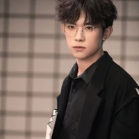 Dịch Dương Thiên Tỷ