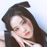 Kim Jisoo ( Y )