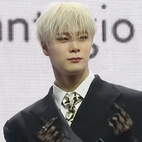 Moonbin(M)