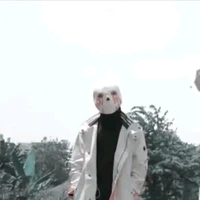 707