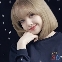Lalisa Manoban [ cô ]