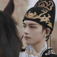 thái giám thân cận hoàng đế