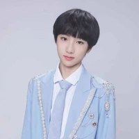 Diêu Dục Thần *anh*