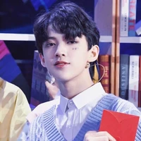 Trần Thiên Nhuận *anh*