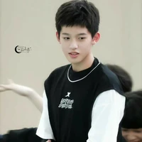 Quan Tuấn Thần*hắn*
