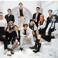 cả team (trừ những ng cần trừ)