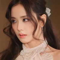 KIM JISOO