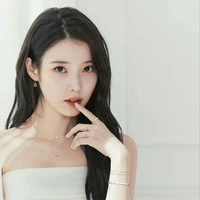 Lee Ji-Eun/IU [ Chị ]