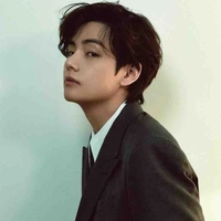 Kim Taehyung /anh/