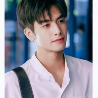 Anh cả nu9: Hoàng Trần Bảo Duy