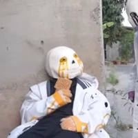 707