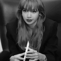 [Cô] LaLisa Manoban