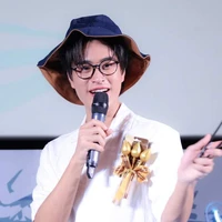 Gemini Norawit Titicharoenrak