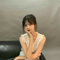 Chu Hà Vi _ bn nu9