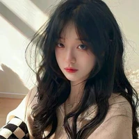 Quỳnh Ngọc Thanh Vi[ Hiệu trưởng]