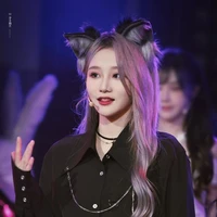 Châu Thi Vũ-Zhou
