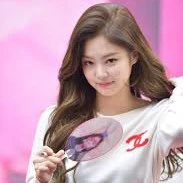 Kim Jennie ( chị )