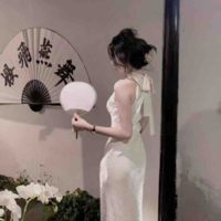 Bối Ngọc Hinh Noãn_mẹ cô