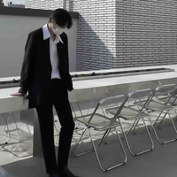 Lục Tư Diễn ( Darius Henry )  