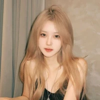 Mai Song Tử ( @ggemmini	 )