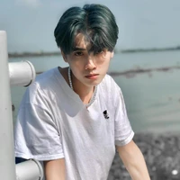 Sơn (luôn theo Huy)