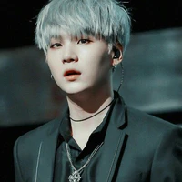 Min yoongi (suga)