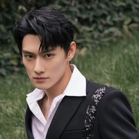 Uông Trác Thành/anh họ TC