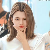 Rebecca Patricia Armstrong (nàng)